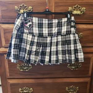 Avril Lavigne Abbey Dawn skirt